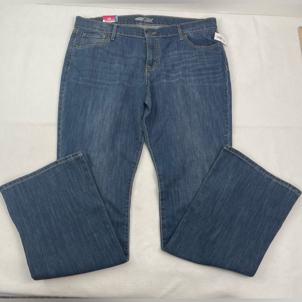 Old Navy The Flirt Size 16 Long Medium Wash Boot-Cut Jean